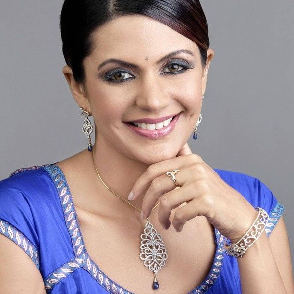 128) MANDIRA BEDI