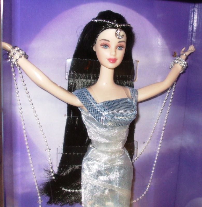 38) BARBIE MIDNIGHT MOON PRINCESS